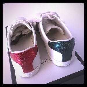 Gucci Women’s Ace Embroidered Sneakers size 37